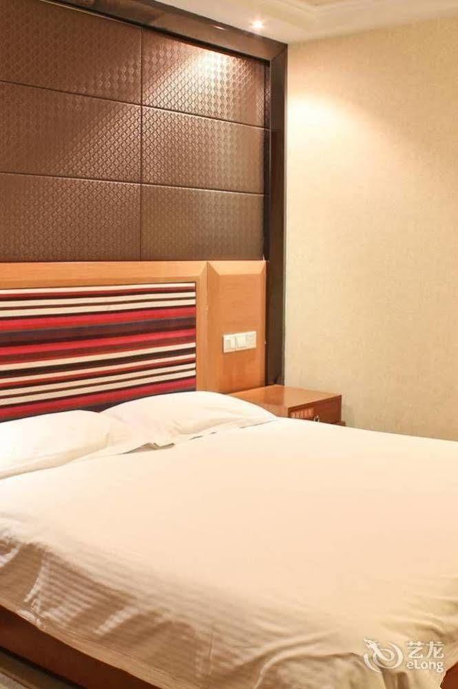 Motel 168 Hefei Changjiang Road Amber Resort Branch Екстериор снимка